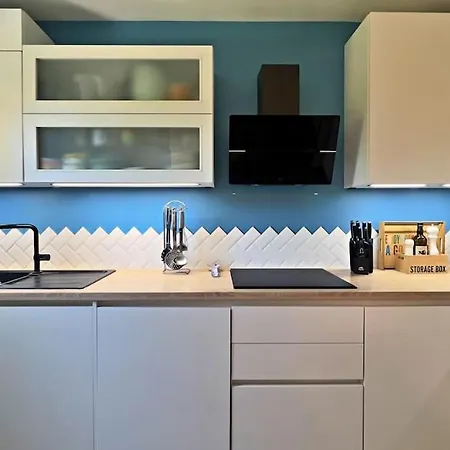 The Flower Garden ניס